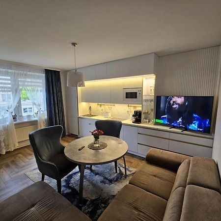 Medziotoju Apartment In Old City Palanga Kültér fotó