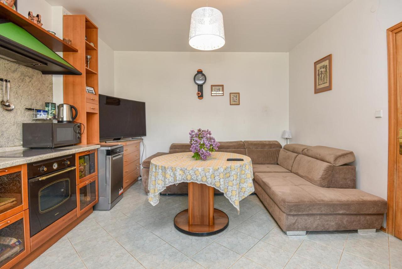 Medziotoju Apartment In Old City Palanga Kültér fotó