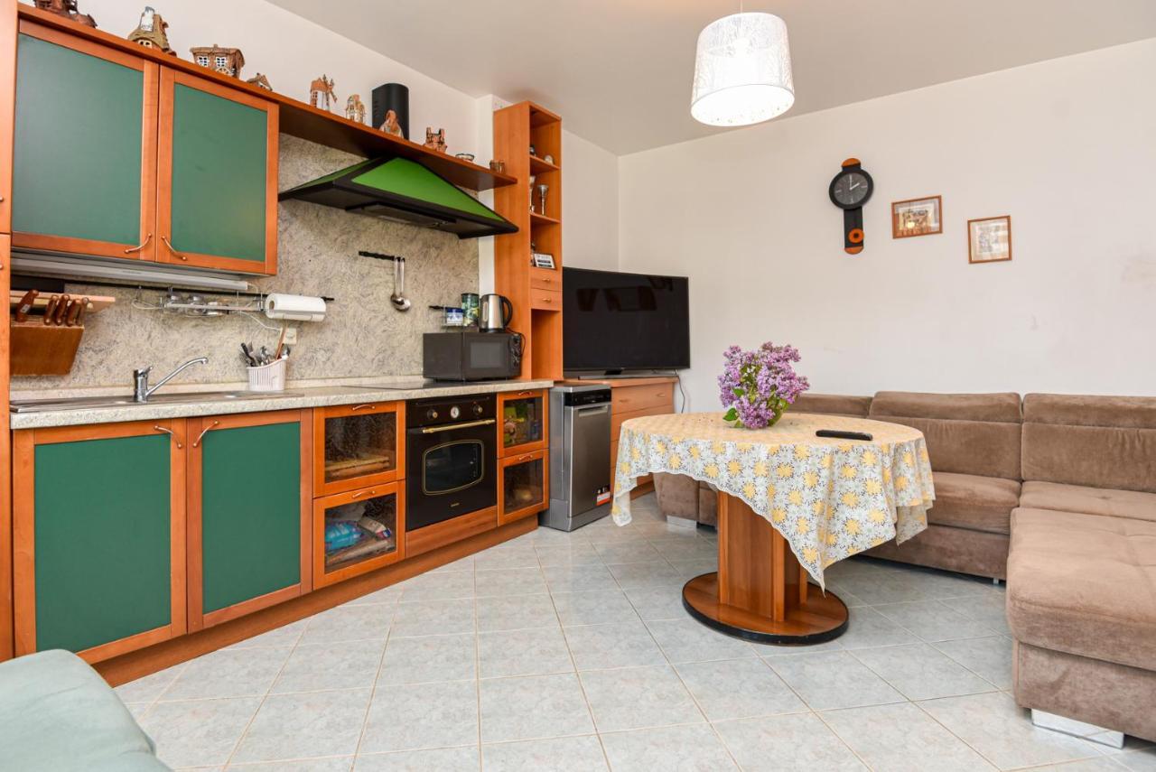 Medziotoju Apartment In Old City Palanga Kültér fotó