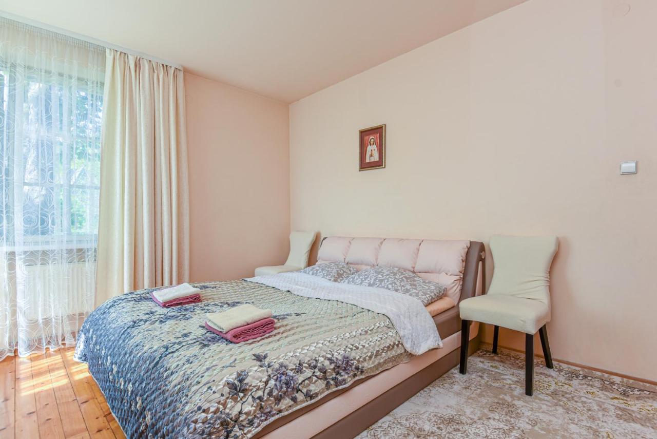 Medziotoju Apartment In Old City Palanga Kültér fotó