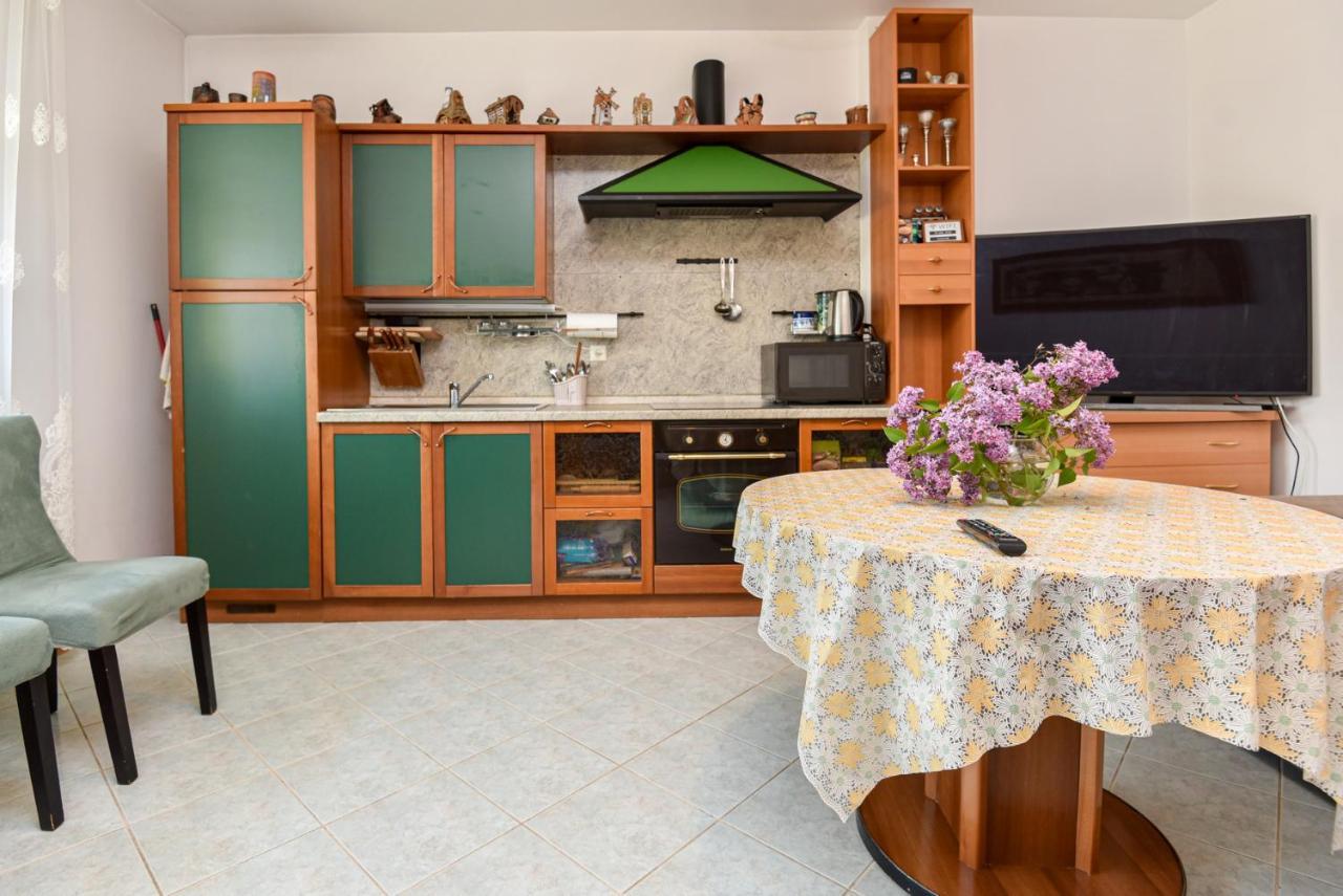 Medziotoju Apartment In Old City Palanga Kültér fotó