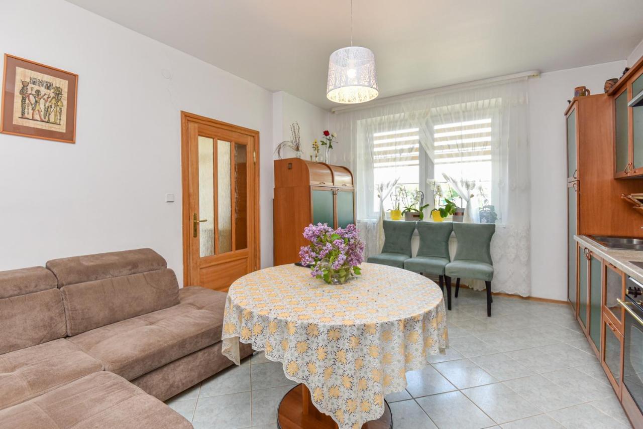 Medziotoju Apartment In Old City Palanga Kültér fotó