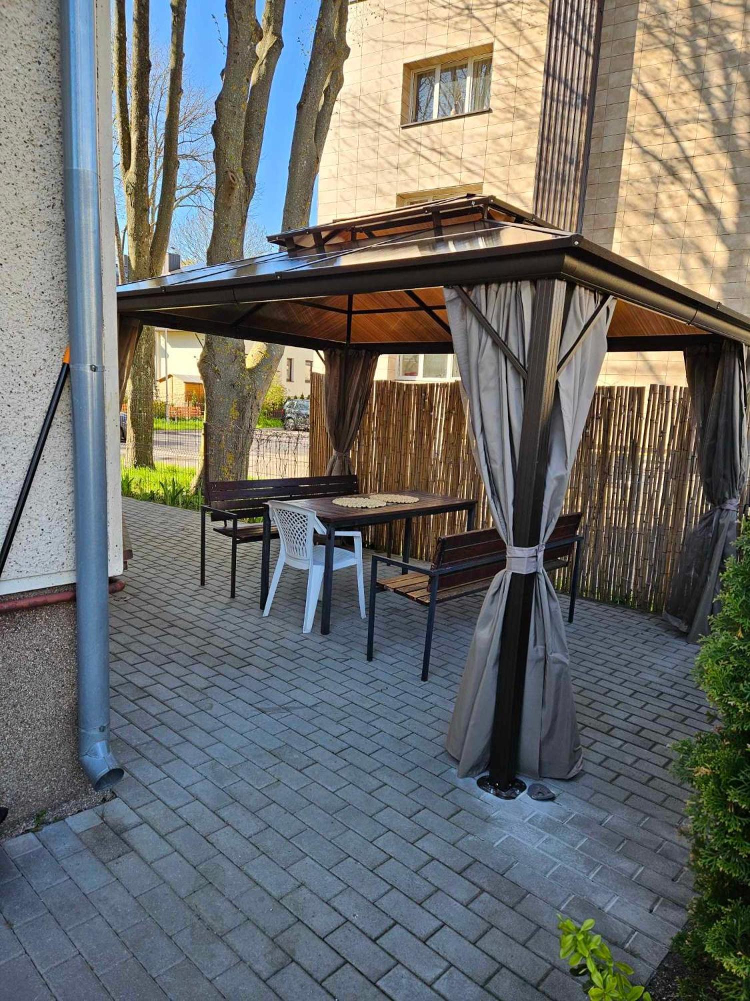 Medziotoju Apartment In Old City Palanga Kültér fotó